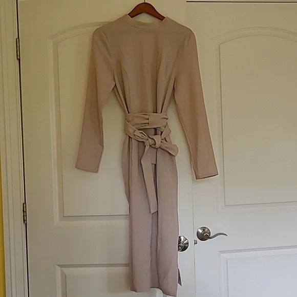 plain dress long LZJN Women's Elegant Long Sleeve Maxi Dress Cotton Linen Casual Loose Soft  Beach Dress with Pockets (US, Alpha, Medium, Regular, Regular, White) at  Amazon Women's Clothing store